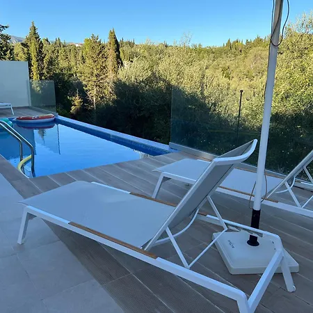 Giardinia Homes With Private Pool *