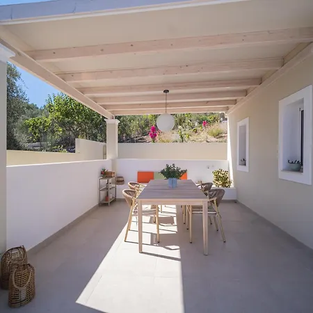 Giardinia Homes With Private Pool * Γαζάτικα