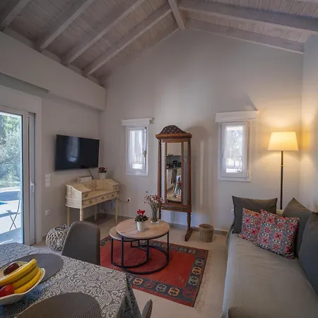 Giardinia Homes With Private Pool Σπίτι διακοπών Γαζάτικα