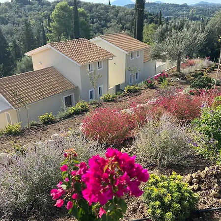 Giardinia Homes With Private Pool