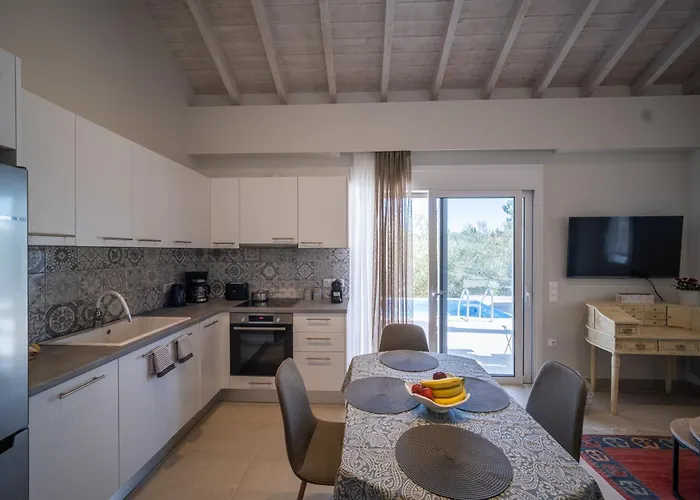 Giardinia Homes With Private Pool *