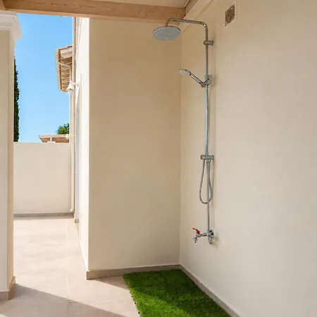 Nyaraló Giardinia Homes With Private Pool *