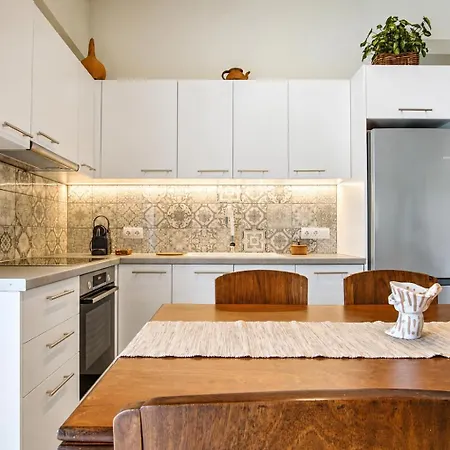 Giardinia Homes With Private Pool