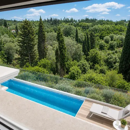 Giardinia Homes With Private Pool * Gazátika