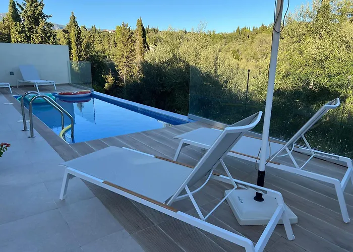 Giardinia Homes With Private Pool *