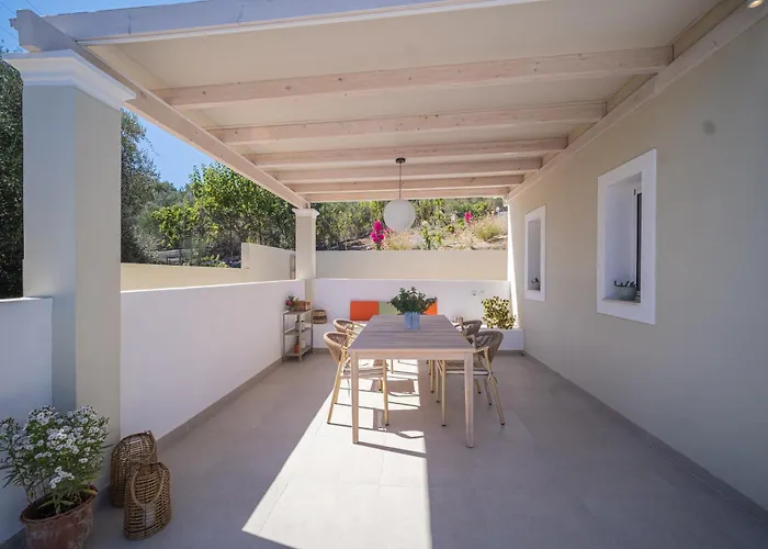 Giardinia Homes With Private Pool * Gazátika