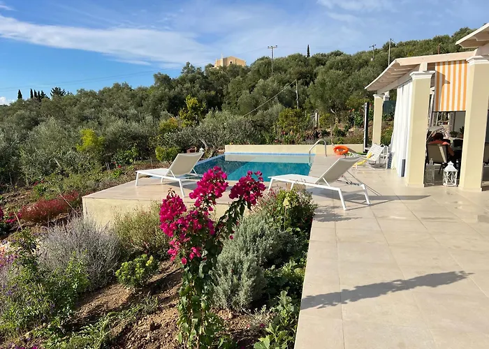 Giardinia Homes With Private Pool Tatil Evi Gazátika