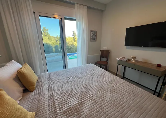 Giardinia Homes With Private Pool Γαζάτικα