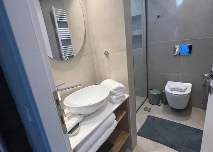 Giardinia Homes With Private Pool