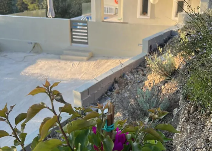 Giardinia Homes With Private Pool Σπίτι διακοπών *